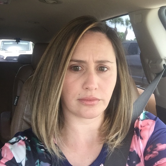 Meet your Posher, Ana - Picture 1 of 1